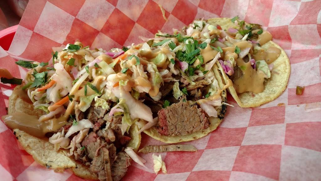 Lil Piggys Bar-B-Q | meal delivery | 1201 1st St, Coronado, CA 92118, USA | 6195220217 OR +1 619-522-0217