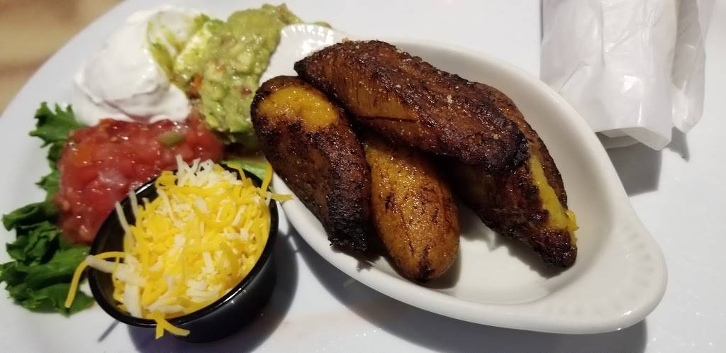 FINS Seafood & Dive Bar | restaurant | 3422 Del Prado Blvd S, Cape Coral, FL 33904, USA | 2399845449 OR +1 239-984-5449