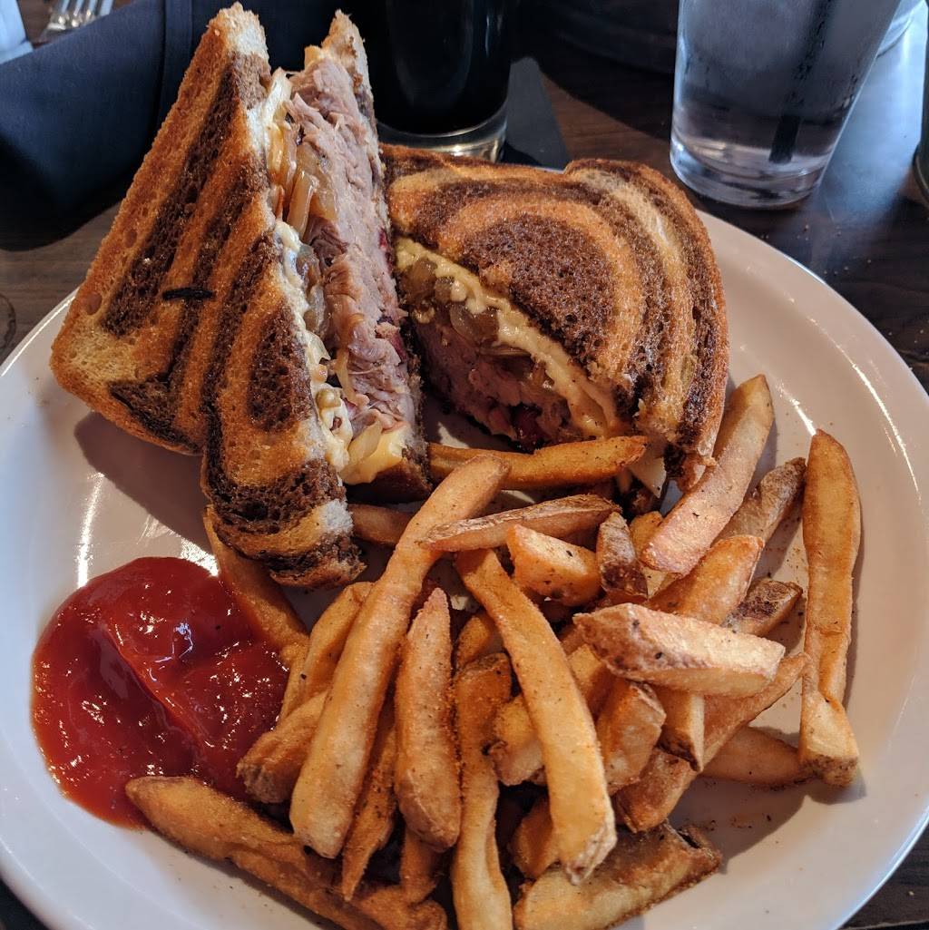 Smokehouse 52 BBQ - Chelsea | restaurant | 125 S Main St, Chelsea, MI 48118, USA | 7345622565 OR +1 734-562-2565