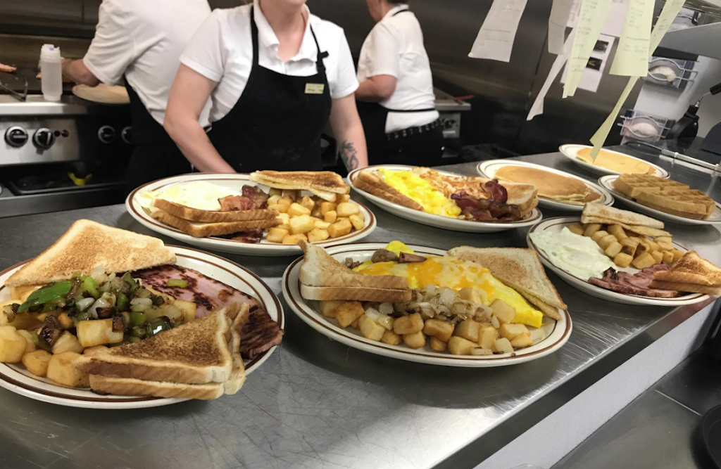 Valley Dairy Restaurant | restaurant | 400 Tri County Lane, Belle Vernon, PA 15012, USA | 7242433579 OR +1 724-243-3579