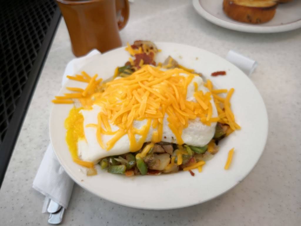 The Pantry Restaurant | restaurant | 2715 Marietta Ave, Lancaster, PA 17601, USA | 7178986034 OR +1 717-898-6034