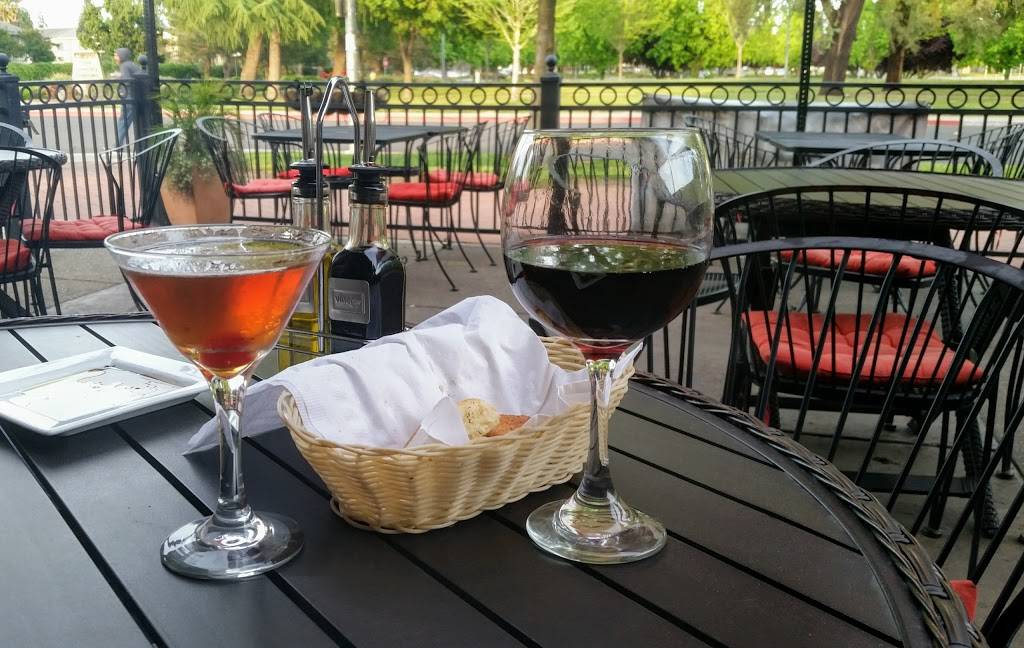 Vitos Ristorante & Pizzeria | restaurant | 3851 Crowell Rd, Turlock, CA 95382, USA | 2096671010 OR +1 209-667-1010