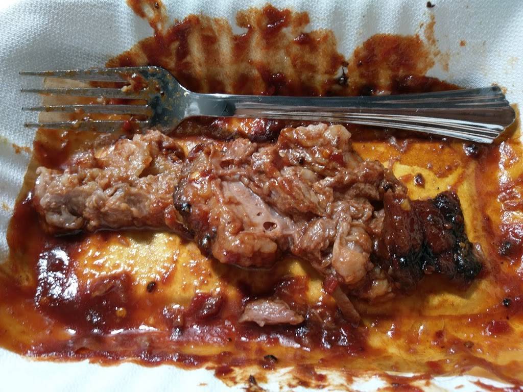 Dickeys Barbecue Pit | restaurant | 14260 H, Centreville Square, Centreville, VA 20121, USA | 5712814846 OR +1 571-281-4846