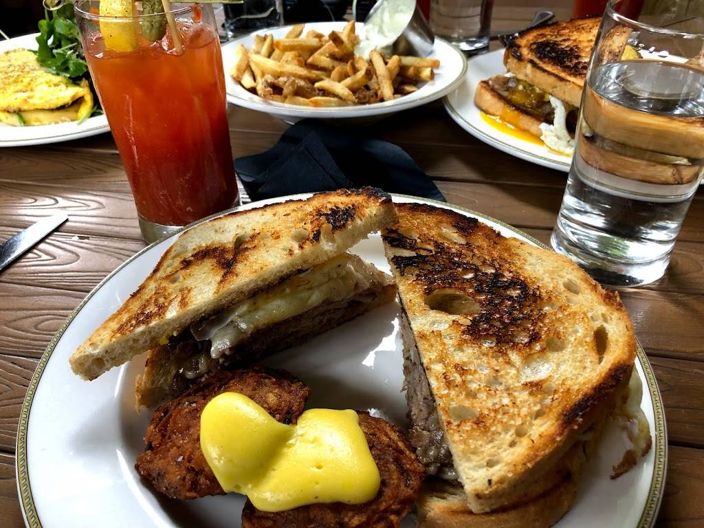 Beuchert’s Saloon | restaurant | 623 Pennsylvania Ave SE, Washington, DC 20003, USA | 2027331384 OR +1 202-733-1384