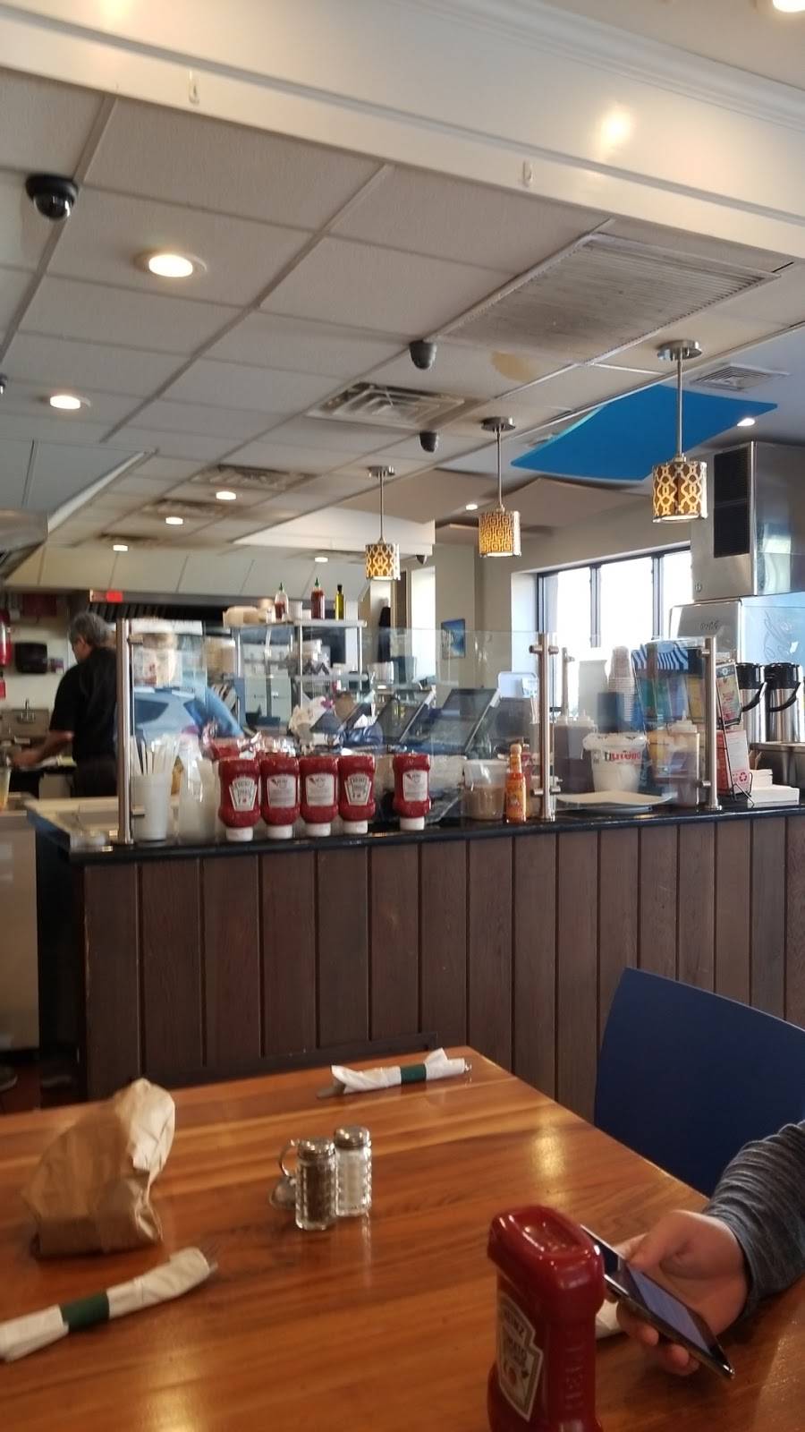 Summit Greek Grill | restaurant | 90 Summit Ave, Summit, NJ 07901, USA | 9082776418 OR +1 908-277-6418