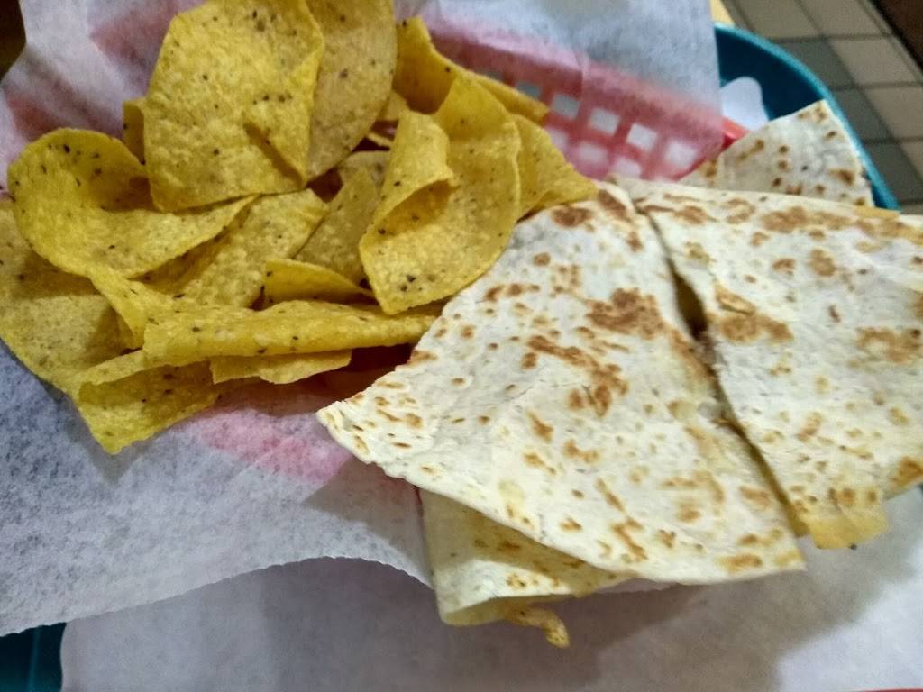 Sierra Grille | restaurant | 617 Connecticut Ave, Norwalk, CT 06854, USA | 2038386227 OR +1 203-838-6227