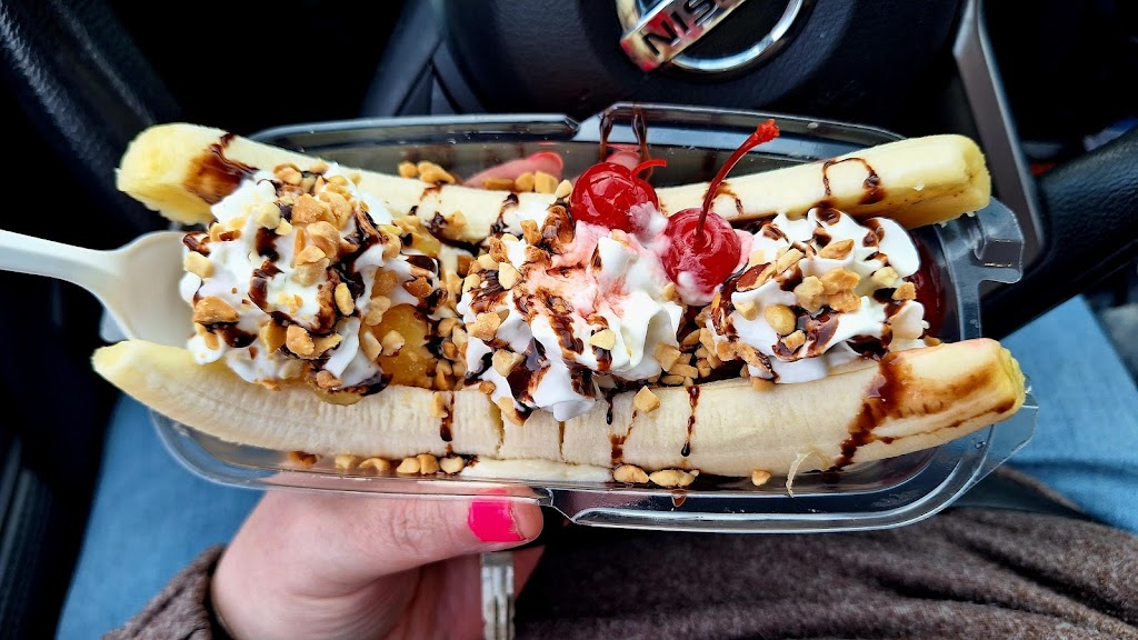 Good Times Chill n Grill | restaurant | 114 E State St, Albion, PA 16401, USA | 8147564243 OR +1 814-756-4243