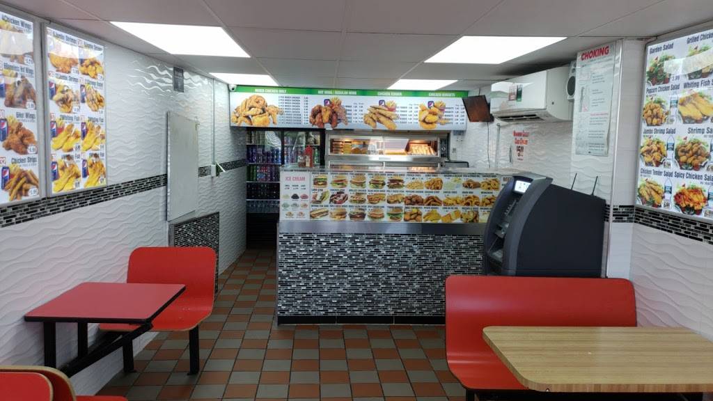 Kennedy Fried Chicken And Pizza | restaurant | 131 W Kingsbridge Rd, Bronx, NY 10468, USA | 7184847308 OR +1 718-484-7308