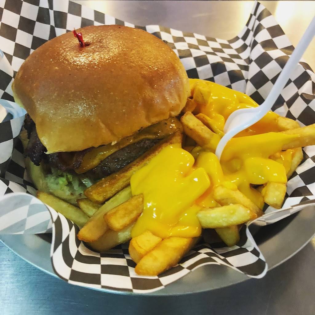 Rock That Burger | restaurant | 7138 SW 117th Ave, Miami, FL 33183, USA | 3052792110 OR +1 305-279-2110