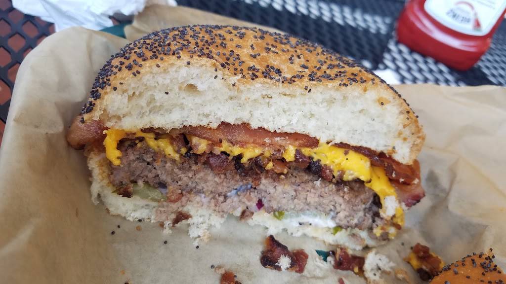 Snuffers Restaurant & Bar | restaurant | 4901 W Park Blvd Suite 521, Plano, TX 75093, USA | 9723720782 OR +1 972-372-0782