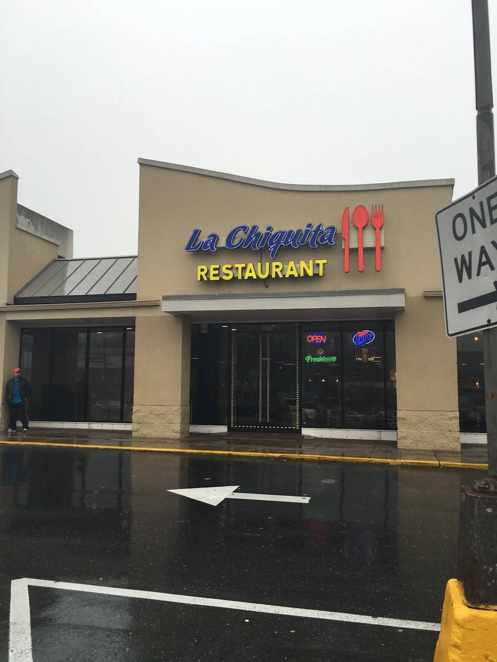 La Chiquita | restaurant | 7902 15th Ave, Hyattsville, MD 20783, USA | 3015579395 OR +1 301-557-9395