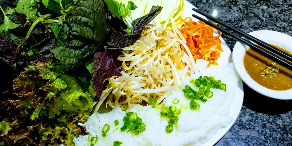 Banh Cuon Huong Que | restaurant | 2708 Jane St Unit 3, North York, ON M3L 1S4, Canada | 4167468188 OR +1 416-746-8188