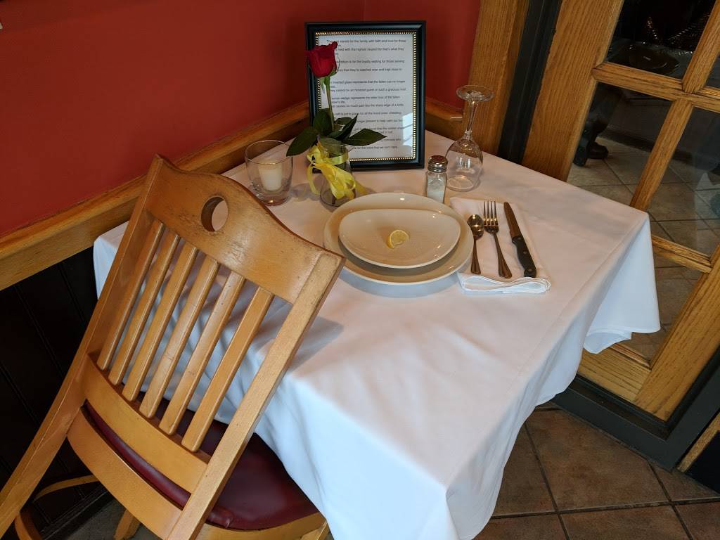 Applebees Grill + Bar | restaurant | 216 W Katherine P Raines Rd, Cleburne, TX 76033, USA | 8176453585 OR +1 817-645-3585