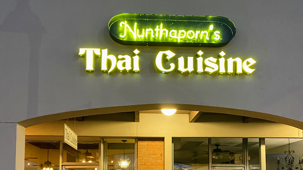 Nunthaporns Thai Cuisine | restaurant | 17 W Main St, Mesa, AZ 85201, USA | 4806496140 OR +1 480-649-6140