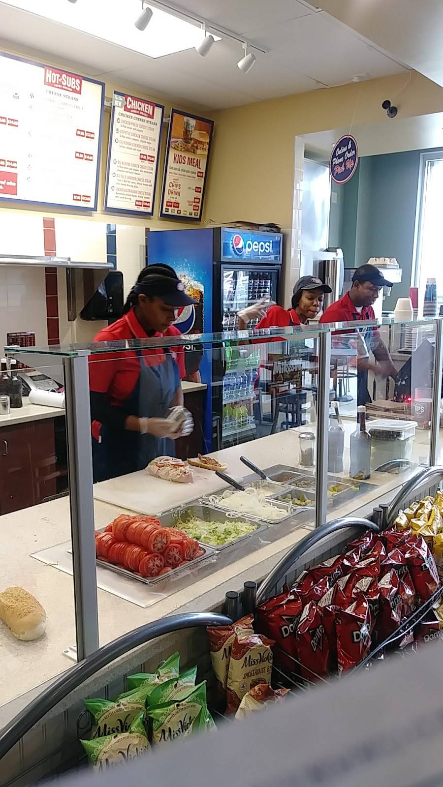 Jersey Mikes Subs | restaurant | 8310 Annapolis Rd E, New Carrollton, MD 20784, USA | 2407145667 OR +1 240-714-5667