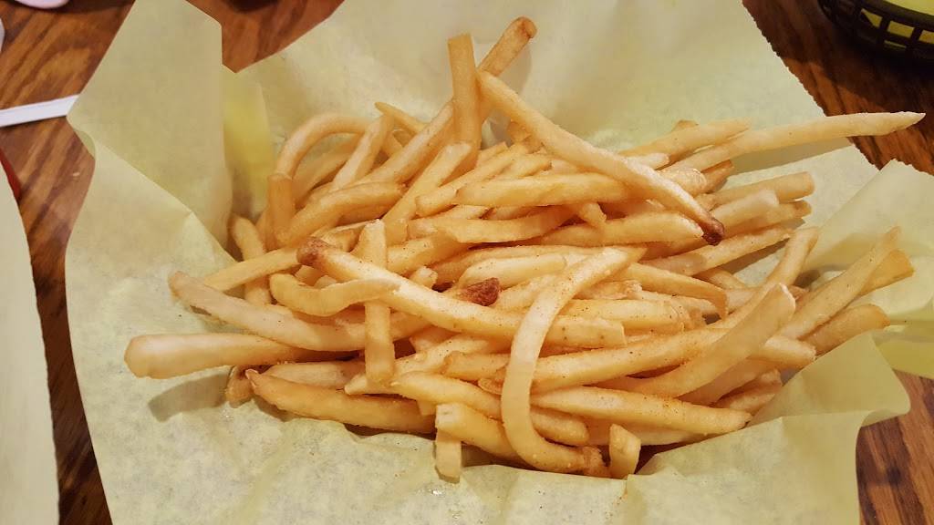 Toms | restaurant | 115 E College Ave #13, Lompoc, CA 93436, USA | 8057369996 OR +1 805-736-9996