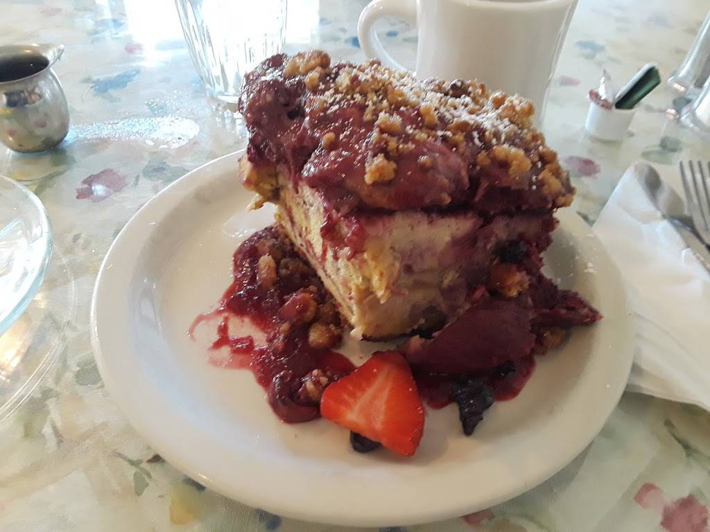 The Breakfast Club | restaurant | 676 W Grand River Ave, Brighton, MI 48116, USA | 8102298877 OR +1 810-229-8877