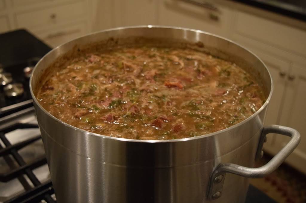 IN AND OUT GUMBO | restaurant | 725 S, Hindry Ave, Inglewood, CA 90301, USA | 3235709566 OR +1 323-570-9566