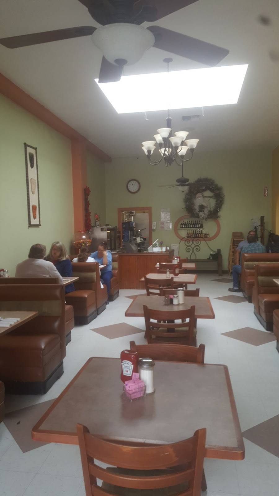 Guadalajara Restaurant | restaurant | 211 Broadway St, King City, CA 93930, USA | 8313854606 OR +1 831-385-4606