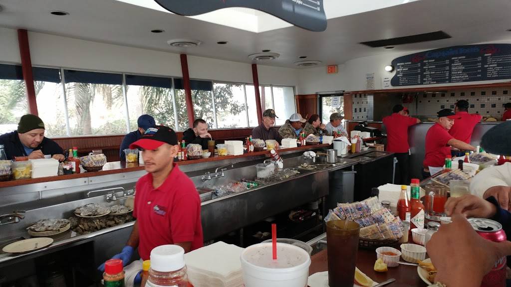 Captain Toms Seafood & Oyster | restaurant | 13955 East Fwy, Houston, TX 77015, USA | 7134513700 OR +1 713-451-3700