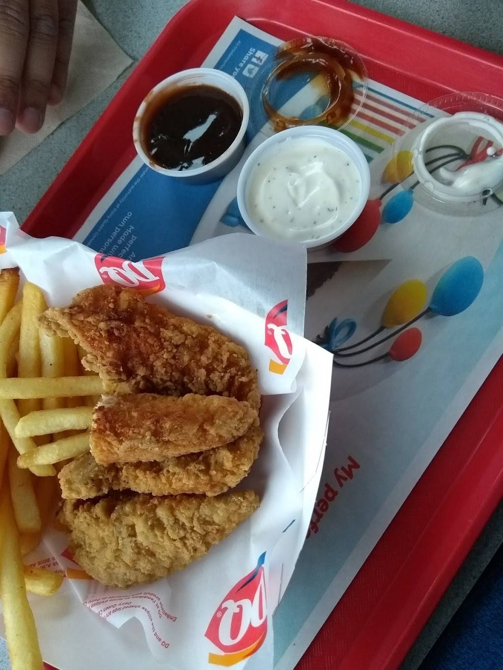 Dairy Queen | restaurant | 1641 Lakeshore Rd W, Mississauga, ON L5J 1J4, Canada | 9058228352 OR +1 905-822-8352