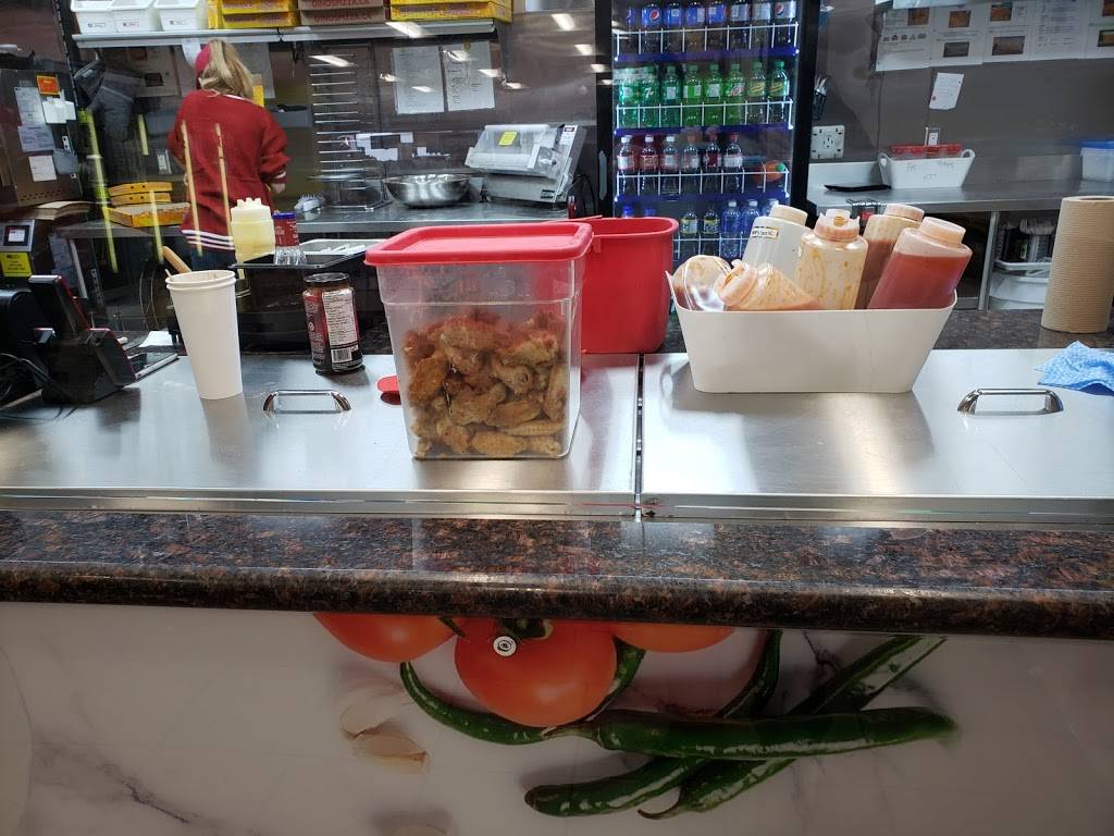 Ginos Pizza | restaurant | 808 Old Hwy 24, Waterford, ON N0E 1Y0, Canada | 5194430097 OR +1 519-443-0097