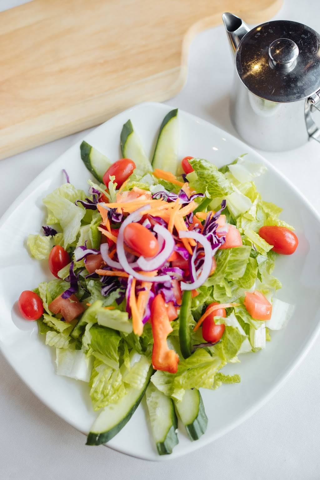 The Shire | restaurant | 385 Queensway West, Simcoe, ON N3Y 2M9, Canada | 5194293300 OR +1 519-429-3300