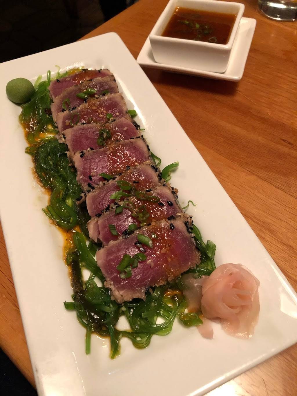 Lous Bar & Grill | restaurant | 236 S, US-1, Tequesta, FL 33469, USA | 5617689239 OR +1 561-768-9239