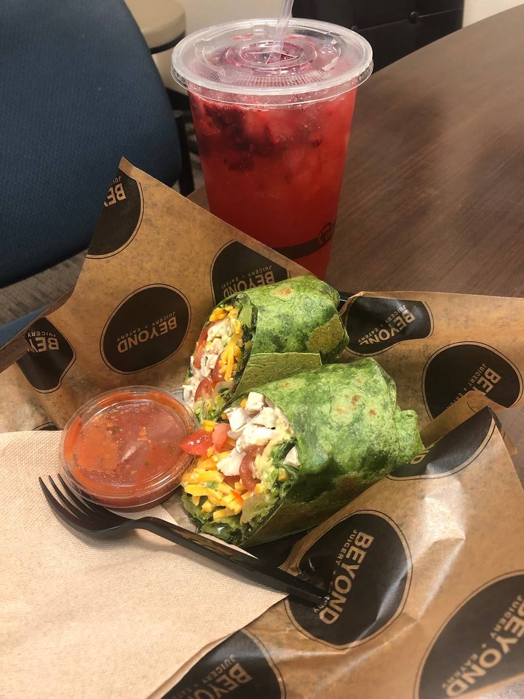 Beyond Juicery + Eatery | restaurant | 3080 Walton Blvd, Rochester Hills, MI 48309, USA | 2489632981 OR +1 248-963-2981