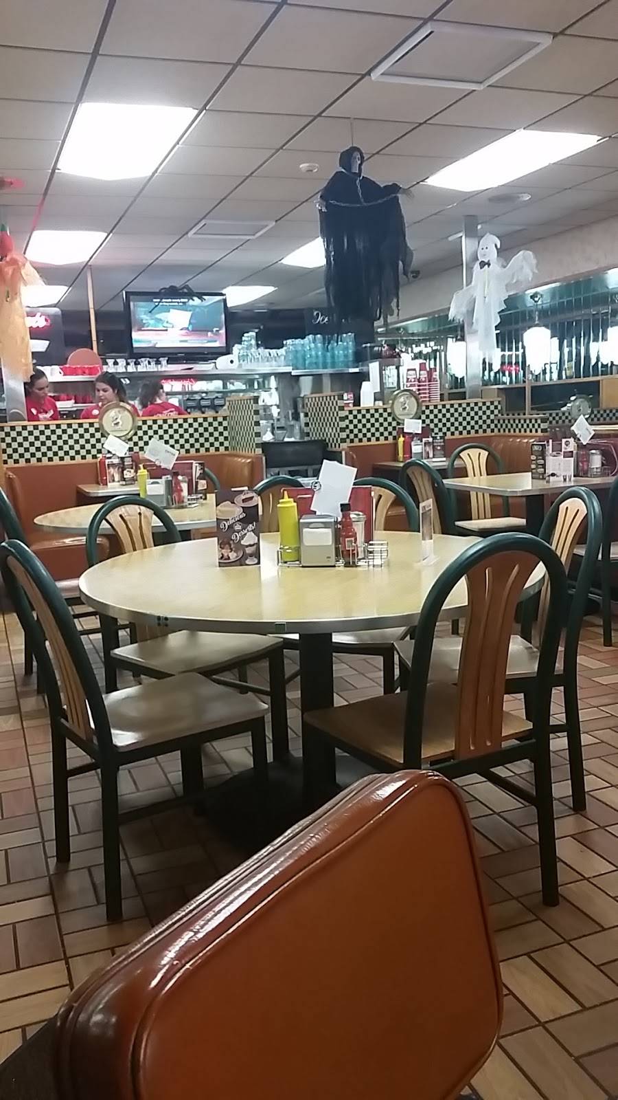 National Coney Island | restaurant | 43150 Garfield Rd, Clinton Twp, MI 48038, USA | 5862866590 OR +1 586-286-6590