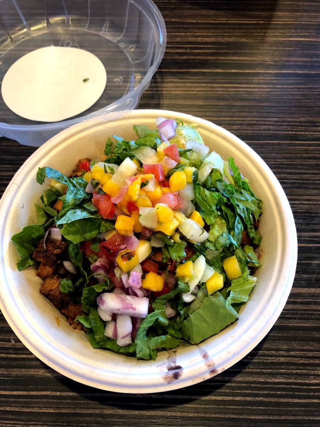 QDOBA Mexican Eats | restaurant | 1020 Woodland Ave, Duluth, MN 55803, USA | 2187241416 OR +1 218-724-1416