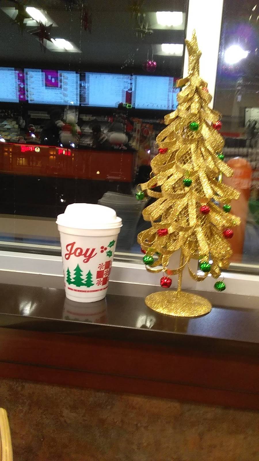 Dunkin | cafe | 263 N White Horse Pike, Lawnside, NJ 08045, USA | 8565462424 OR +1 856-546-2424