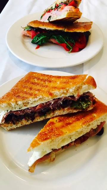 ZONA OUT-EAST DINER | restaurant | 400 NY-25A, Rocky Point, NY 11778, USA | 6318211496 OR +1 631-821-1496