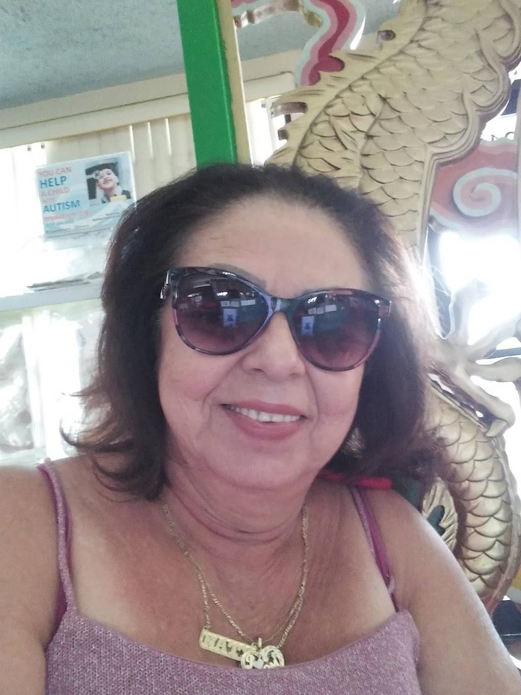 Cafe Krystal | restaurant | 3804 W 12th Ave, Hialeah, FL 33012, USA | 3055578751 OR +1 305-557-8751