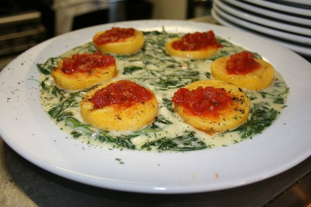 Karline’s Restaurant And Bar | restaurant | 1100 Center St, Redding, CA 96001, USA | 5302447663 OR +1 530-244-7663