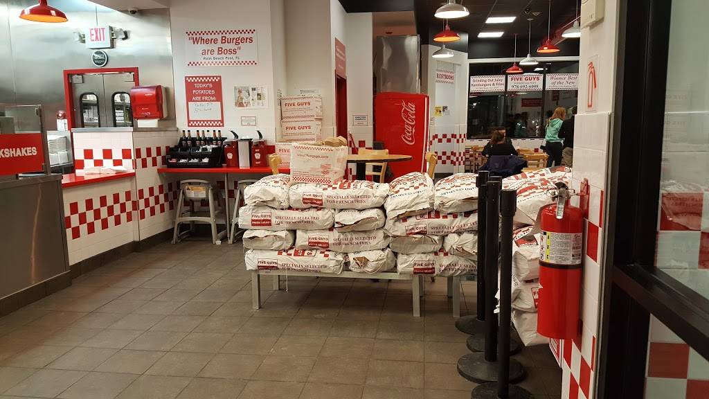 Five Guys | meal takeaway | 10 Cornerstone Square, Westford, MA 01886, USA | 9786926008 OR +1 978-692-6008