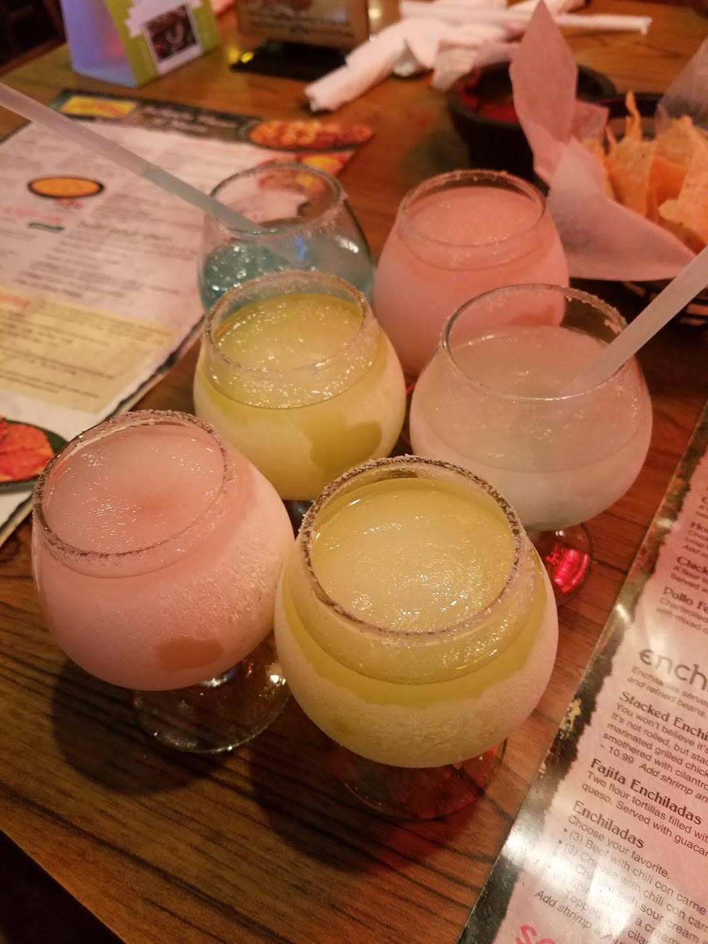 Montereys Little Mexico | restaurant | 2828 E Southmore Ave, Pasadena, TX 77503, USA | 7134734401 OR +1 713-473-4401