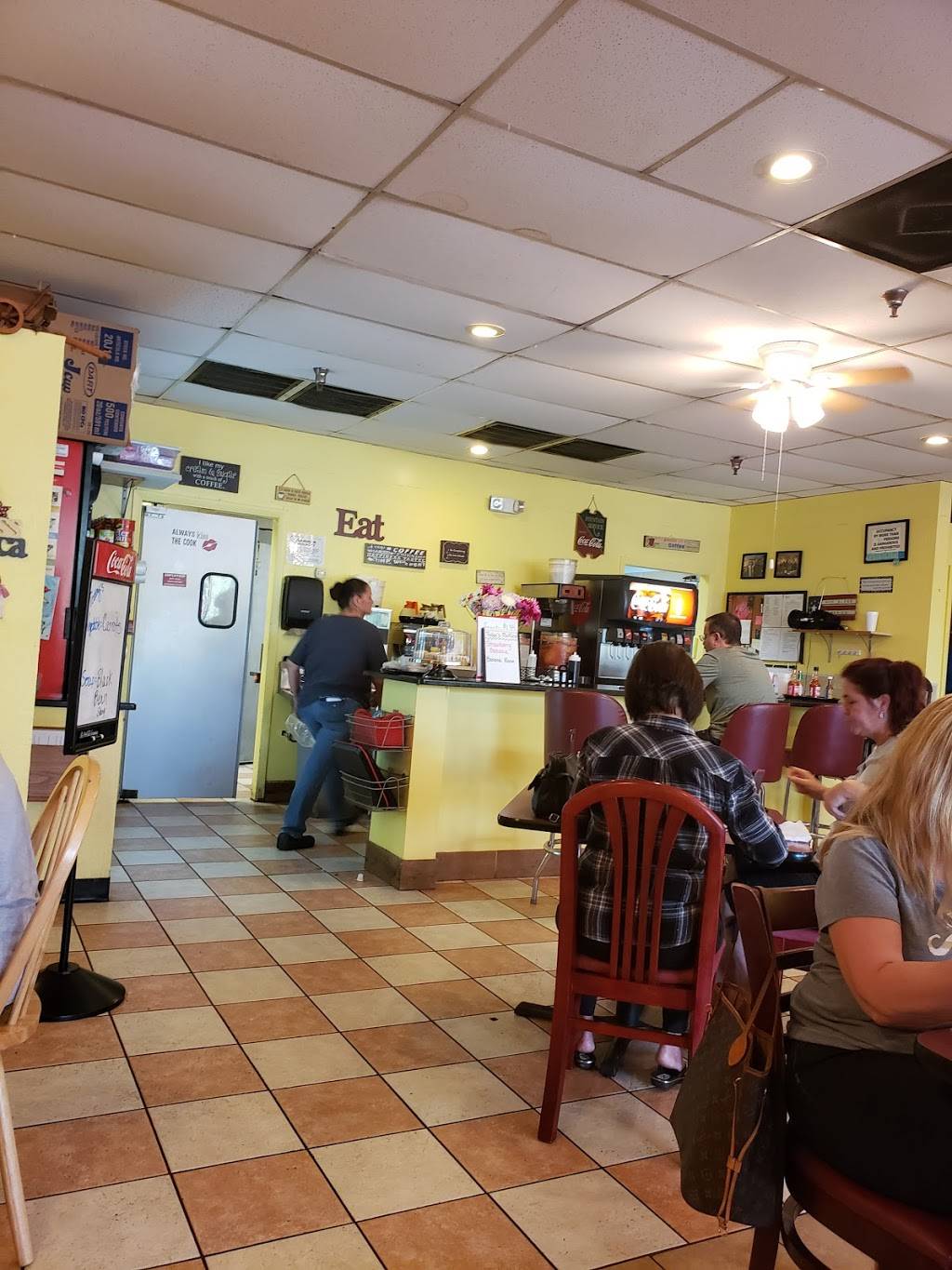 Breakfast Club of Tuskawilla | restaurant | 5965 Red Bug Lake Rd #137, Oviedo, FL 32765, USA | 4073881073 OR +1 407-388-1073