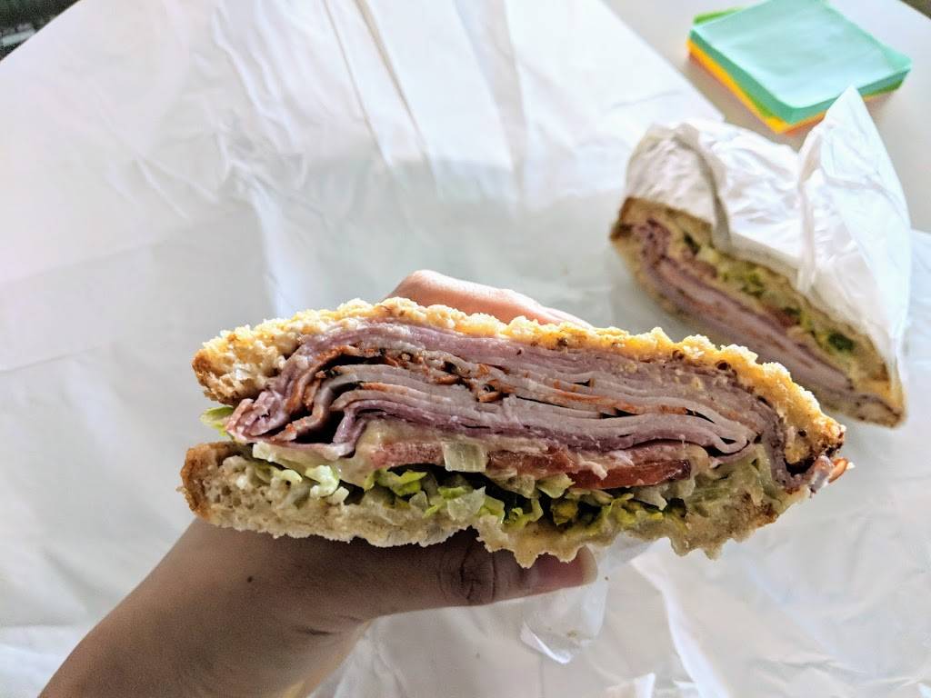 Stella Deli and Market | restaurant | 300 2nd Ave W, Seattle, WA 98119, USA | 2062851429 OR +1 206-285-1429