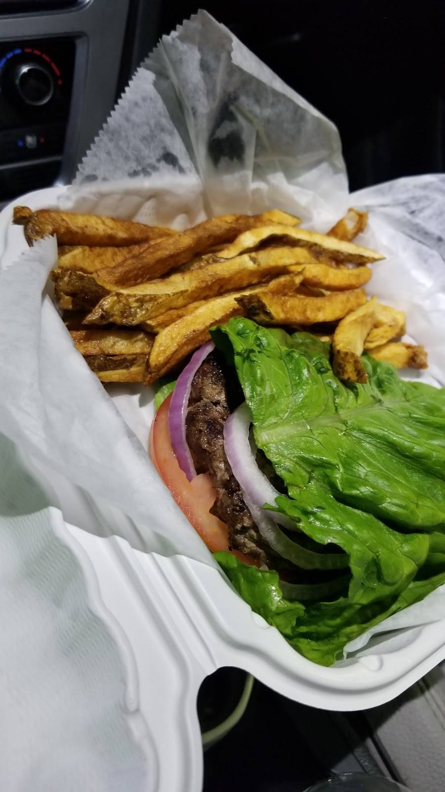 THE CUT BAR & RESTAURANT | restaurant | 2570 Bus Park Dr, Waldorf, MD 20601, USA | 3016451071 OR +1 301-645-1071