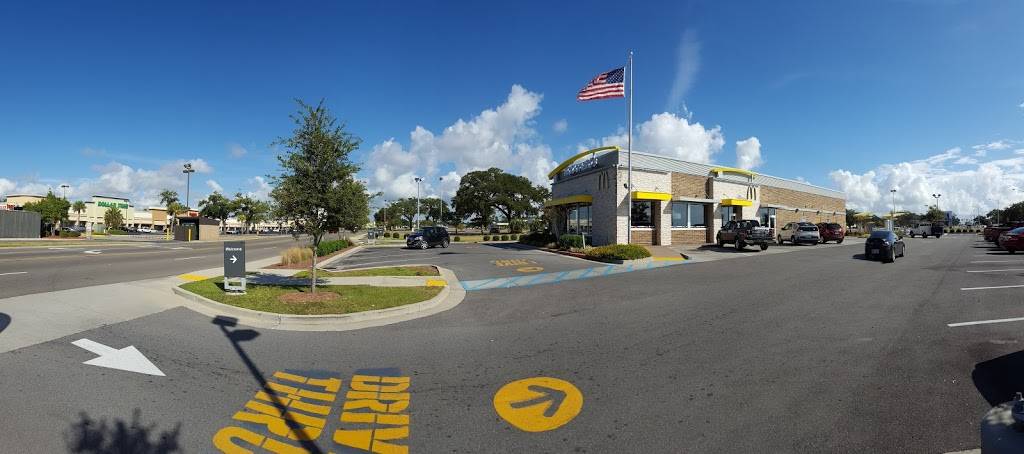 Wendys | restaurant | 2640 Beach Blvd, Biloxi, MS 39531, USA | 2283881997 OR +1 228-388-1997