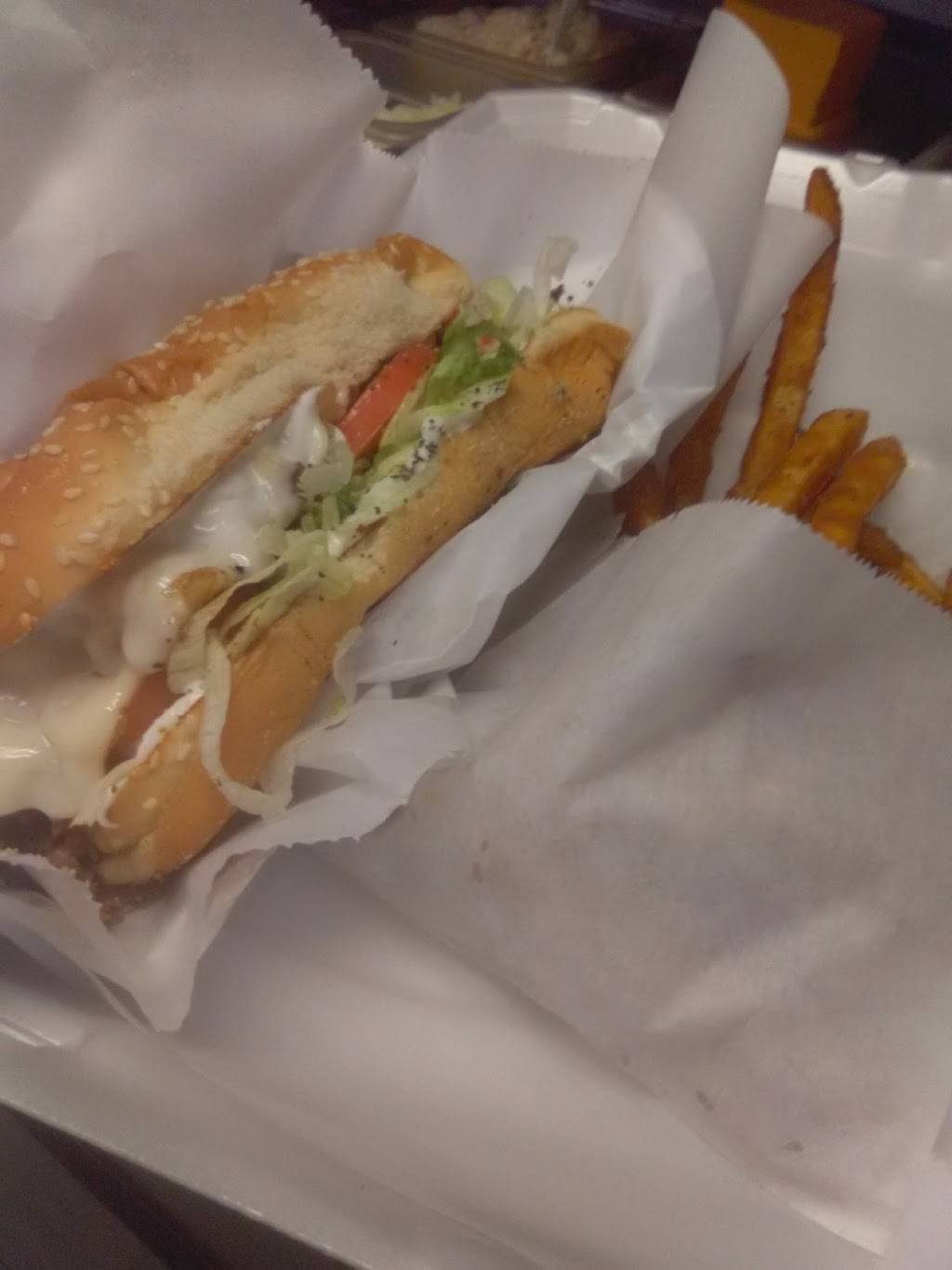 Dixie Queen | restaurant | 6759 E Shelby Dr, Memphis, TN 38141, USA | 9013625775 OR +1 901-362-5775