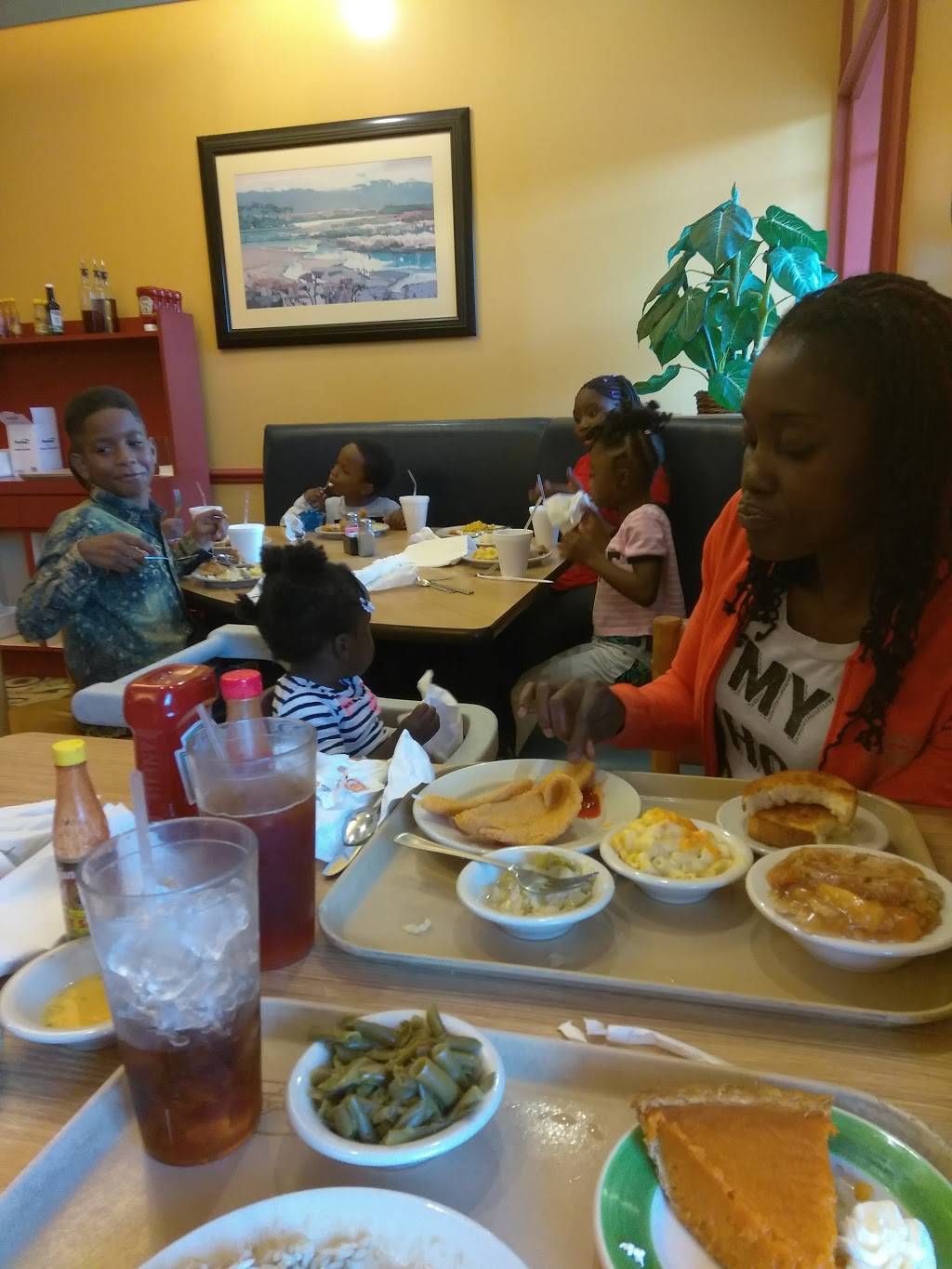 Piccadilly | restaurant | 530 N Military Hwy, Norfolk, VA 23502, USA | 7574612477 OR +1 757-461-2477