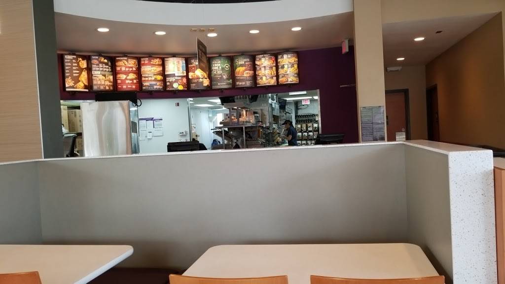 Taco Bell | meal takeaway | 5350 Highland Rd, Waterford Twp, MI 48327, USA | 2486743022 OR +1 248-674-3022