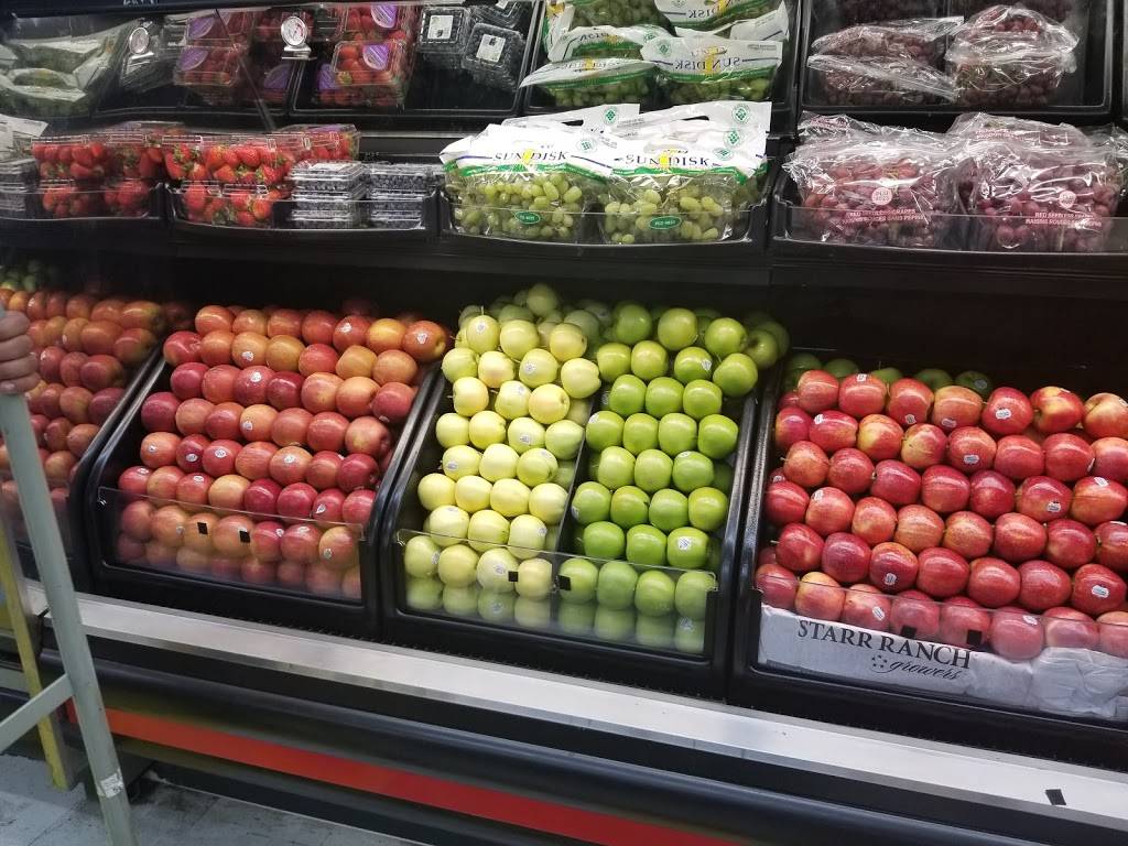 La Fiesta Supermarket | Stockton | restaurant | 1900 S, El Dorado St, Stockton, CA 95206, USA | 2095940304 OR +1 209-594-0304