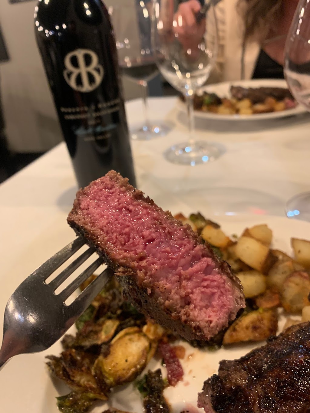 Veritas Steak & Seafood | restaurant | 6560 Greatwood Pkwy Ste 100, Sugar Land, TX 77479, USA | 2819377868 OR +1 281-937-7868