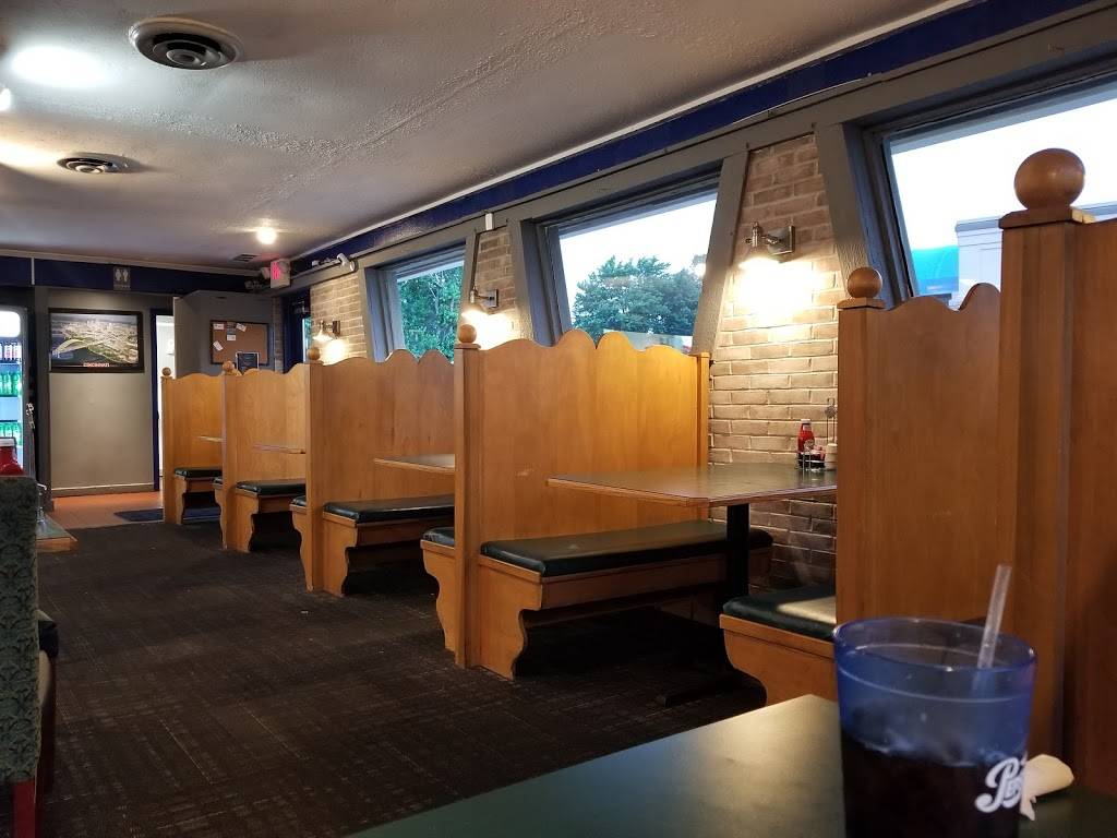 Macs Family Restaurant | restaurant | 3245 Westbourne Dr, Cincinnati, OH 45248, USA | 5138734242 OR +1 513-873-4242