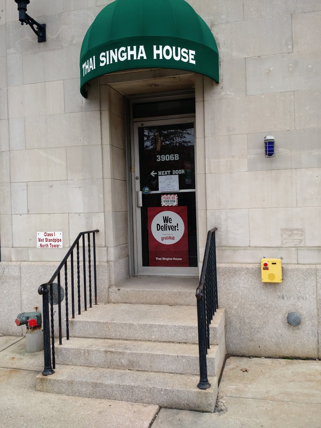 Thai Singha House | restaurant | 3906B Chestnut St, Philadelphia, PA 19104, USA | 2153828001 OR +1 215-382-8001