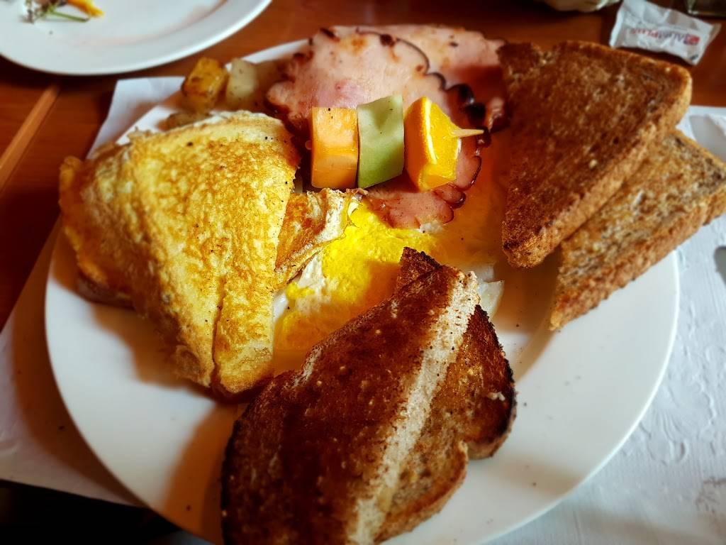 Saint-Eloi Café Bistro | restaurant | 100 Rue Atawe, Gatineau, QC J8Y 6V8, Canada | 8195953222 OR +1 819-595-3222