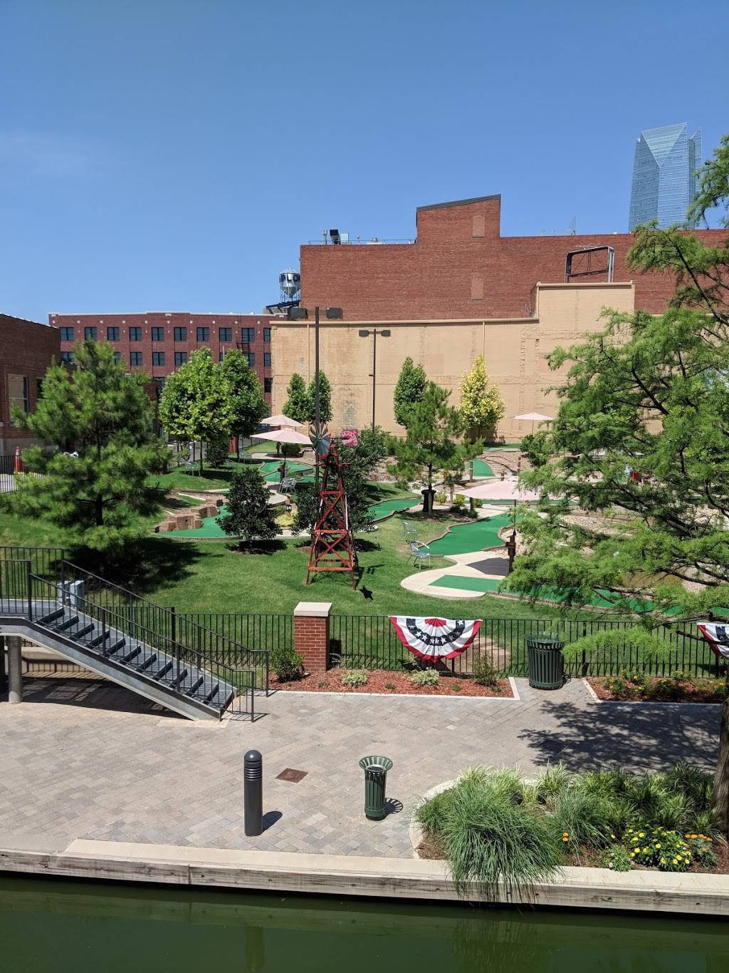 Brickopolis Entertainment | restaurant | 101 S Mickey Mantle Dr, Oklahoma City, OK 73104, USA | 4055162745 OR +1 405-516-2745